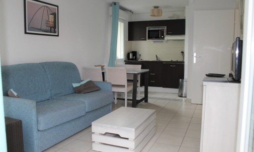 Property for Sale : 1 bedroom Apartment in SAINT-PALAIS-SUR-MER. Price: 144 450 €